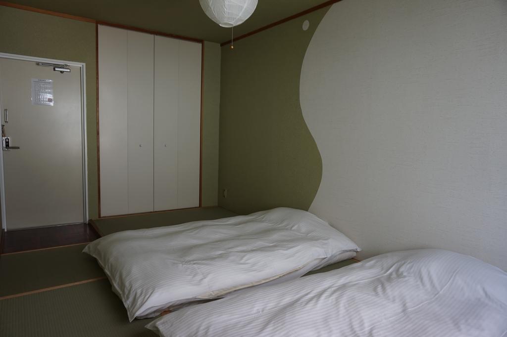 Uni Hostel Ōsaka Extérieur photo