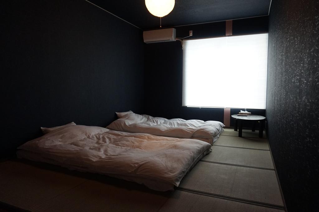 Uni Hostel Ōsaka Extérieur photo
