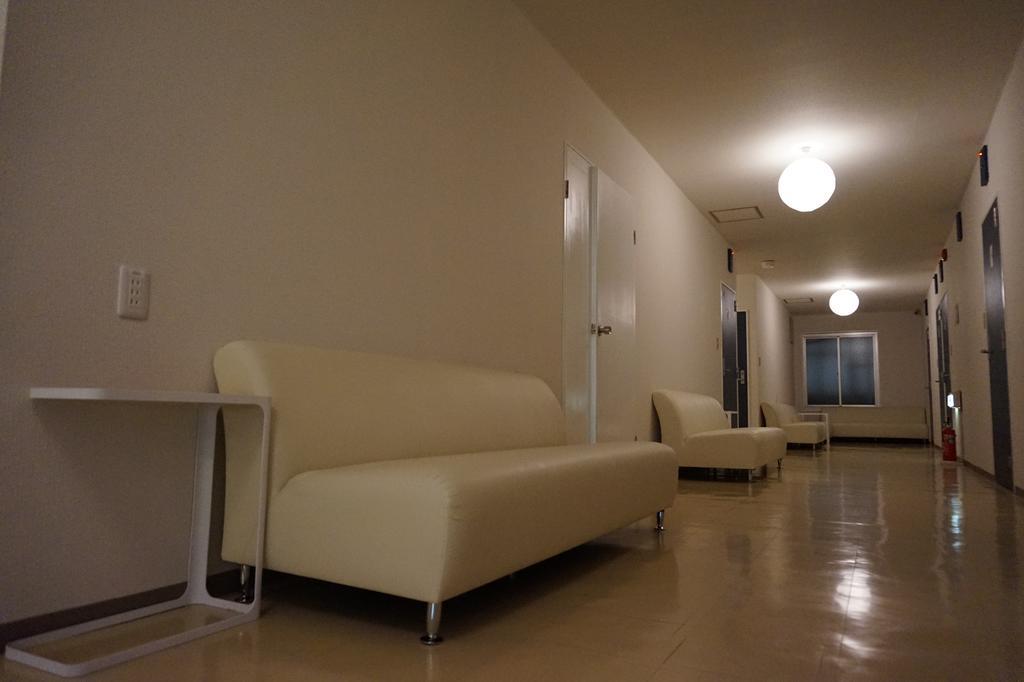 Uni Hostel Ōsaka Extérieur photo
