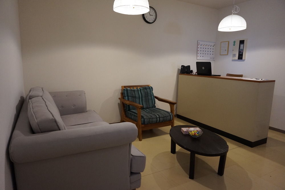 Uni Hostel Ōsaka Extérieur photo