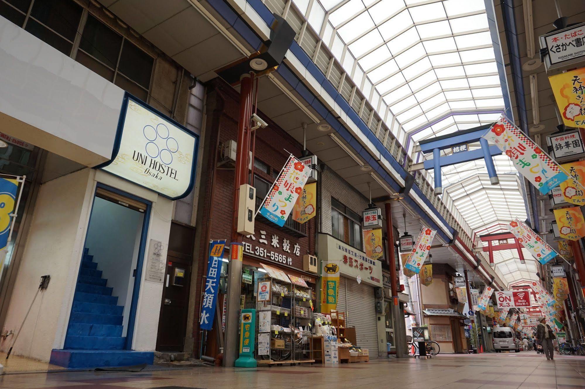 Uni Hostel Ōsaka Extérieur photo