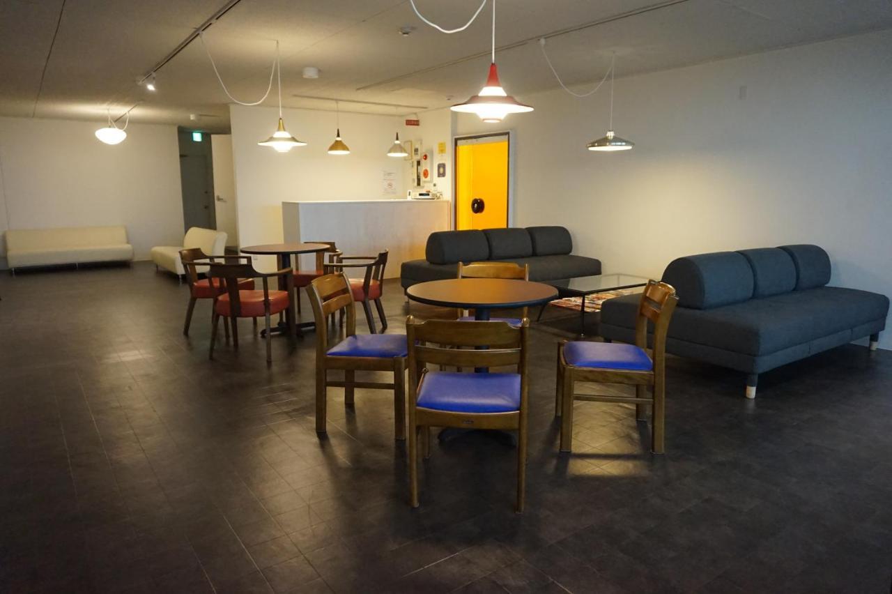 Uni Hostel Ōsaka Extérieur photo
